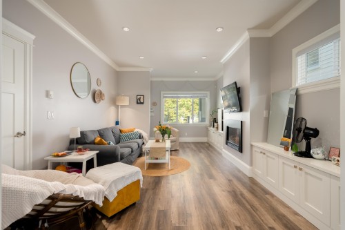 518 11Th Avenue E, Vancouver, BC 