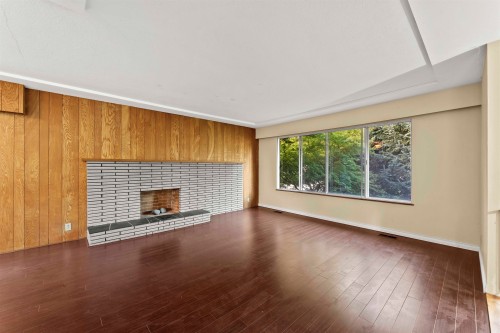 8975 Cook Crescent, Richmond, BC 