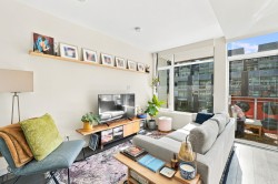 312-161 1st Avenue E Vancouver, BC V6A 0G1