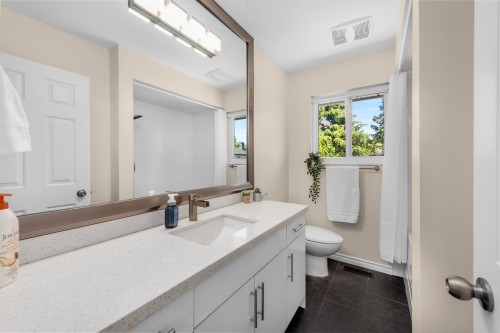 9611 Mcburney Drive, Richmond, BC 