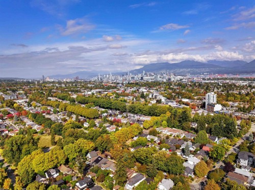 1131 23Rd Avenue E, Vancouver, BC 