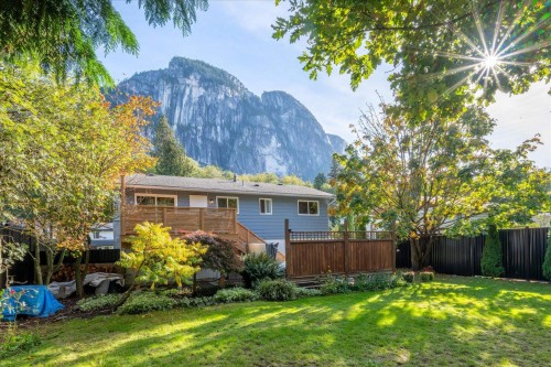 37963 Magnolia Crescent  Squamish, BC V8B 0X7