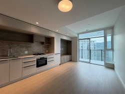 1805-612 Elmwood Street Coquitlam, BC V3J 0W1