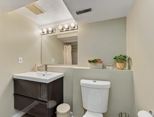320 32Nd Avenue E, Vancouver, BC 