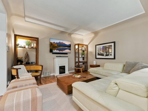 320 32Nd Avenue E, Vancouver, BC 