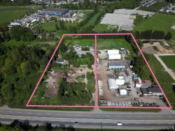 23519 Lougheed Highway  Maple Ridge, BC V2W 1B8