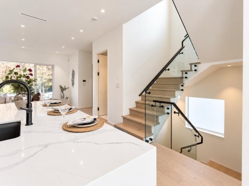 3930 33Rd Avenue W, Vancouver, BC 
