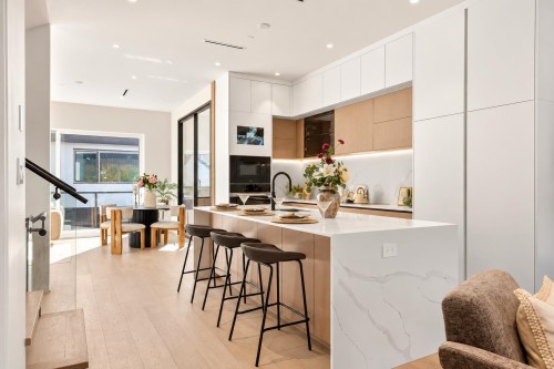 3930 33Rd Avenue W, Vancouver, BC 