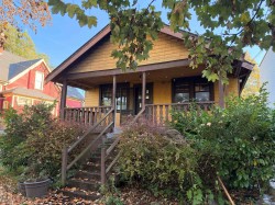1736 Graveley Street  Vancouver, BC V5L 3B1