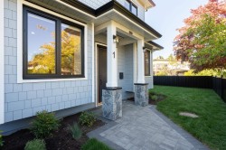 1-5300 Chetwynd Avenue Richmond, BC V7C 4L2