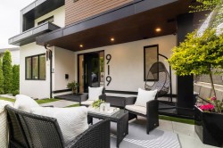 919 4th Street ENorth Vancouver, BC V7L 1K3