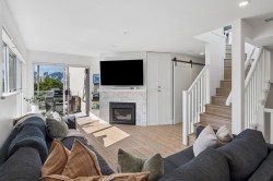 103-933 8th Avenue WVancouver, BC V5Z 1E4