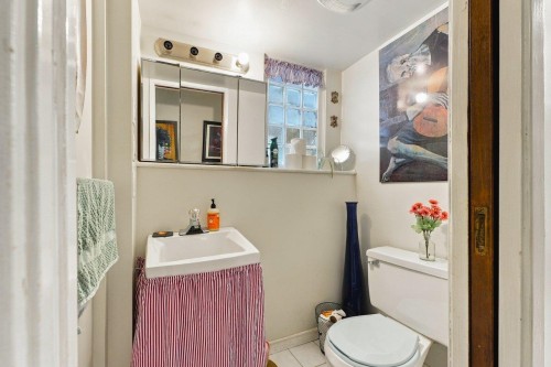 2214 4Th Avenue E, Vancouver, BC 