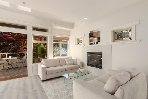 1976 12Th Avenue W, Vancouver, BC 