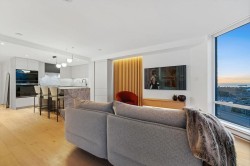 2607-583 Beach Crescent Vancouver, BC V6Z 3E6