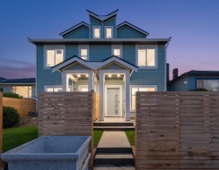 1-4587 Knight Street  Vancouver, BC V5N 3M8