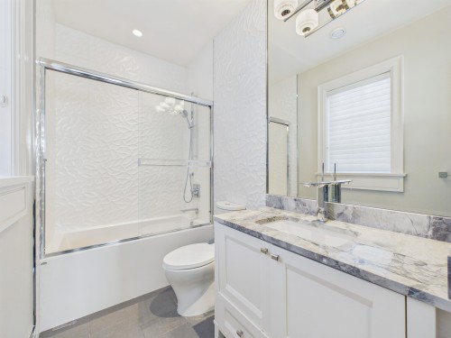 3357 35Th Avenue W, Vancouver, BC 