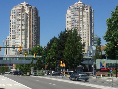 401-6240 Mckay Avenue  Burnaby, BC V5H 4L8