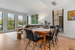 102-157 King Edward Avenue W Vancouver, BC V5Y 2H8