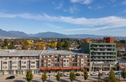 PH7-1239 Kingsway  Vancouver, BC V5V 3E2