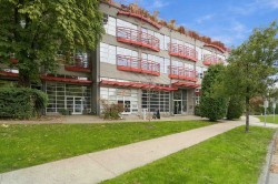 307-350 2nd Avenue E Vancouver, BC V5T 4R8