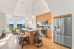303-250 Columbia Street New Westminster, BC V3L 1A6