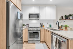 113-707 Como Lake Avenue Coquitlam, BC V3J 0J5