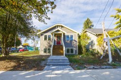 441 Fader Street New Westminster, BC V3L 3T2