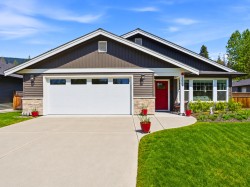 1024 Celia Crescent Gibsons, BC V0N 1V7