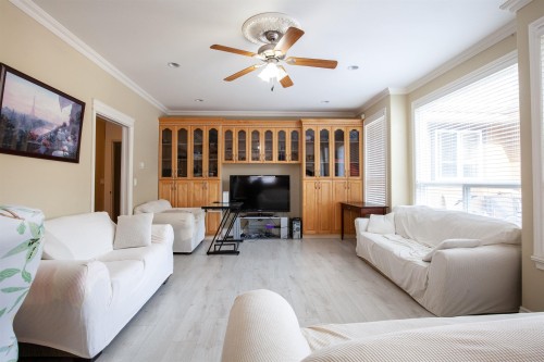 9380 No 3 Road , Richmond, BC V7A 1V9 5