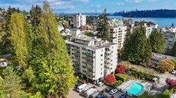 212-1425 Esquimalt Avenue West Vancouver, BC V7T 1L1