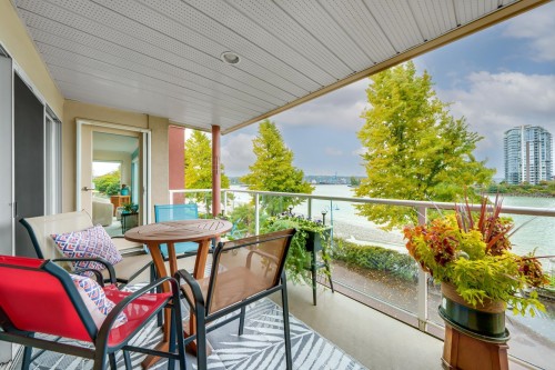 306-1230 Quayside Drive  New Westminster, BC V3M 6H1