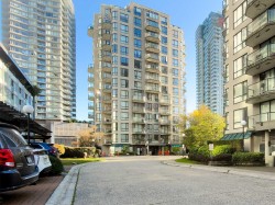 904-828 Agnes Street New Westminster, BC V3M 6R4