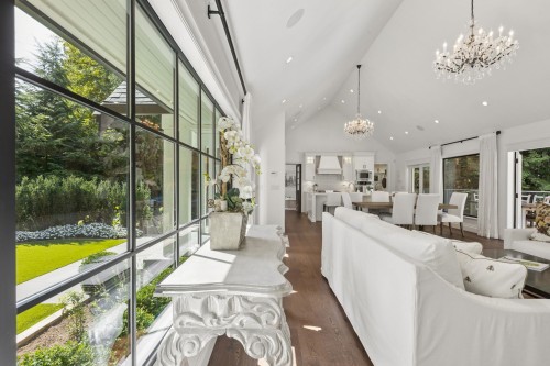 435 Macbeth Crescent, West Vancouver, BC 
