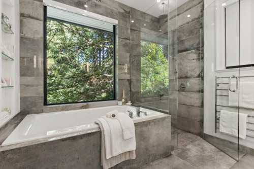 435 Macbeth Crescent, West Vancouver, BC 