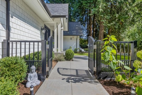435 Macbeth Crescent, West Vancouver, BC 