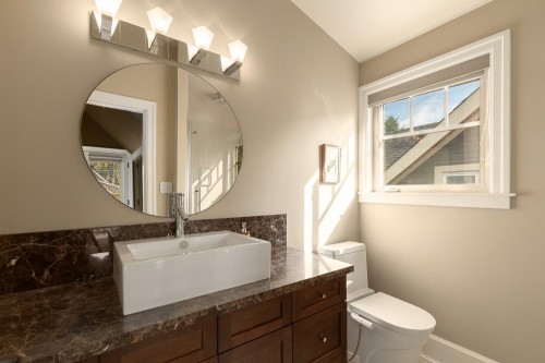 850 10Th Avenue E, Vancouver, BC 