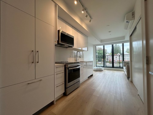 202-2446 Shaughnessy Street , Port Coquitlam, BC V3C 3E5 2