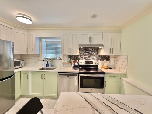 LANEWAY-582 57th Avenue E, Vancouver, BC V5X 1S9 2