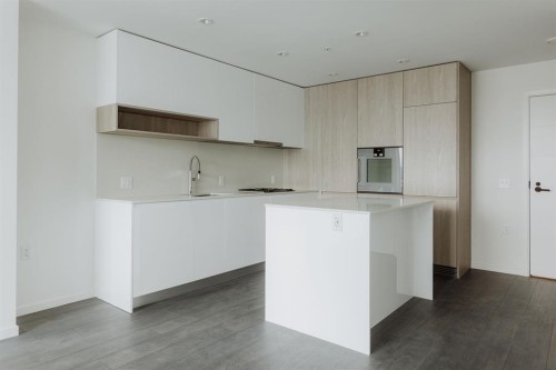 6200 Minoru Boulevard , Richmond, BC V6Y 0M9 2