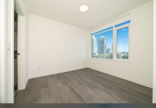 6468 Willingdon Avenue , Burnaby, BC V5H 0L3 4