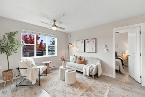 206-7908 15th Avenue  Burnaby, BC V3N 0G6