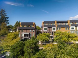 109-7793 Yukon Street Vancouver, BC V5X 2Y4