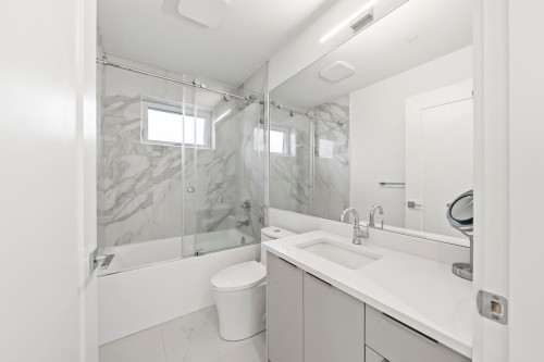 742 58Th Avenue E, Vancouver, BC 