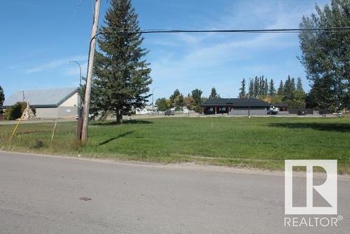 4710 50 Av, Elk Point, AB 