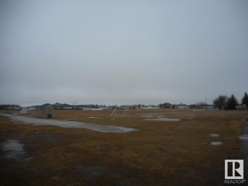 5822 44A Street, Vegreville, AB 