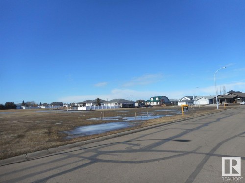 5822 44A Street, Vegreville, AB 
