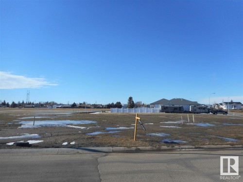 5822 44A Street, Vegreville, AB 