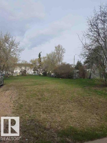 5514 48A Street, Vegreville, AB 