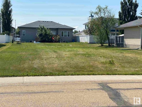 4305 60 Avenue, Vegreville, AB 